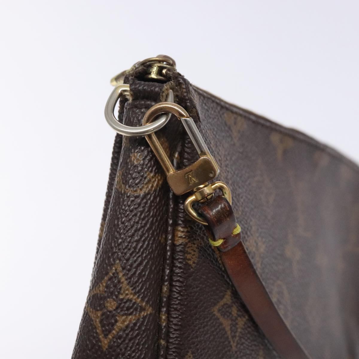 Monogram Pochette Accessoires Pouch
