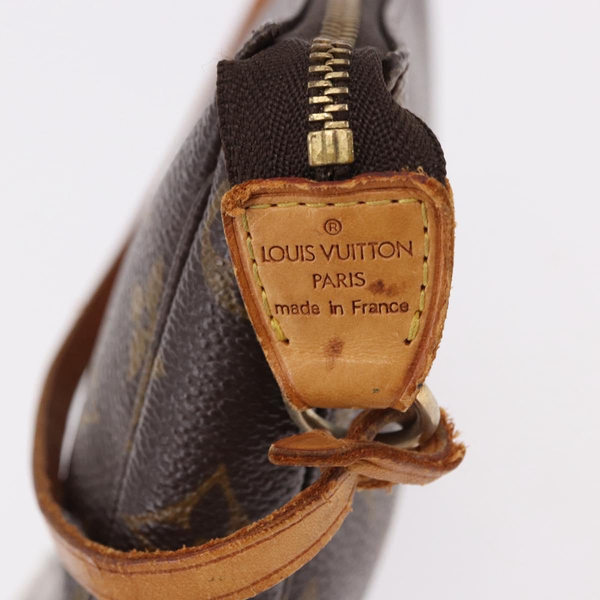 Monogram Pochette Accessoires Pouch