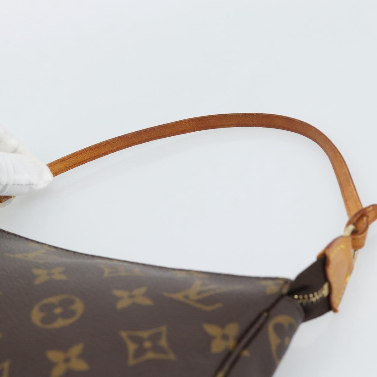 Monogram Pochette Accessoires Pouch