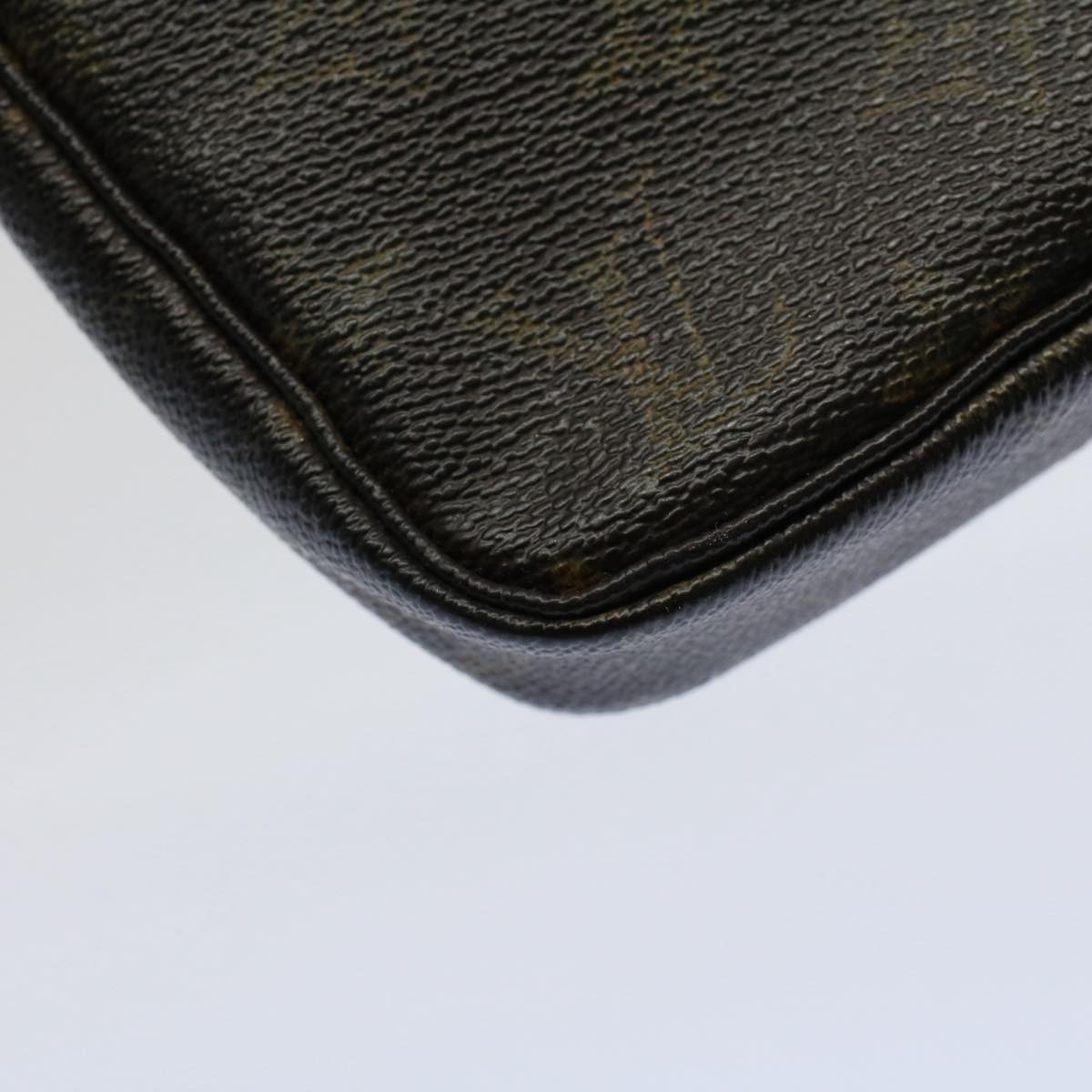 Monogram Pochette Accessoires Pouch