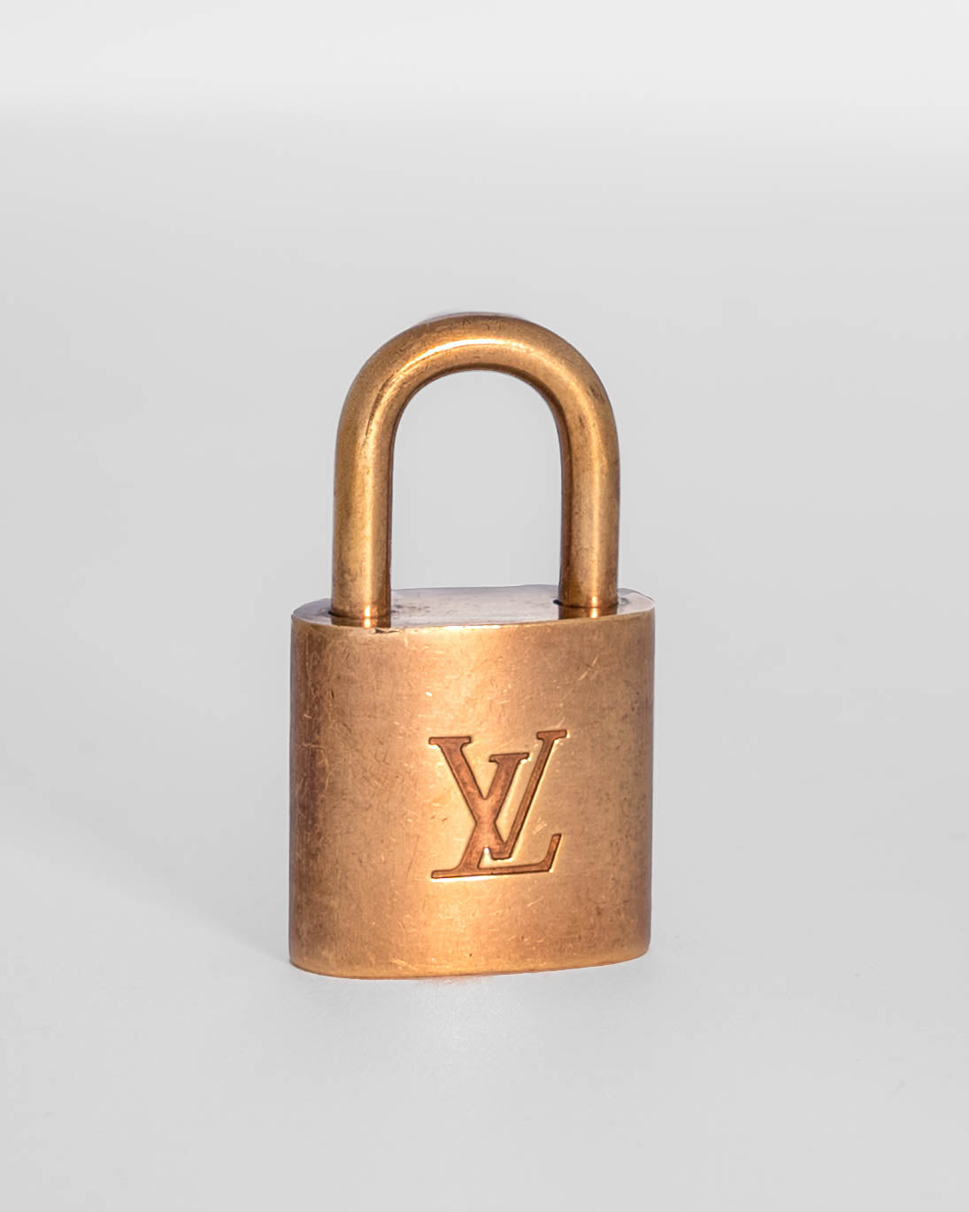 1x LV Padlock