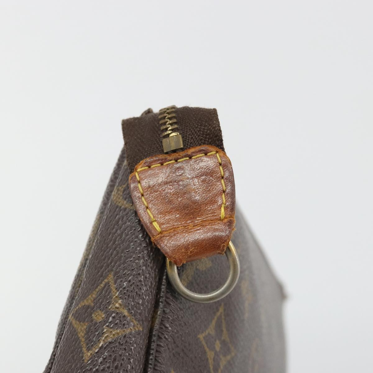 Monogram Pochette Accessoires Pouch