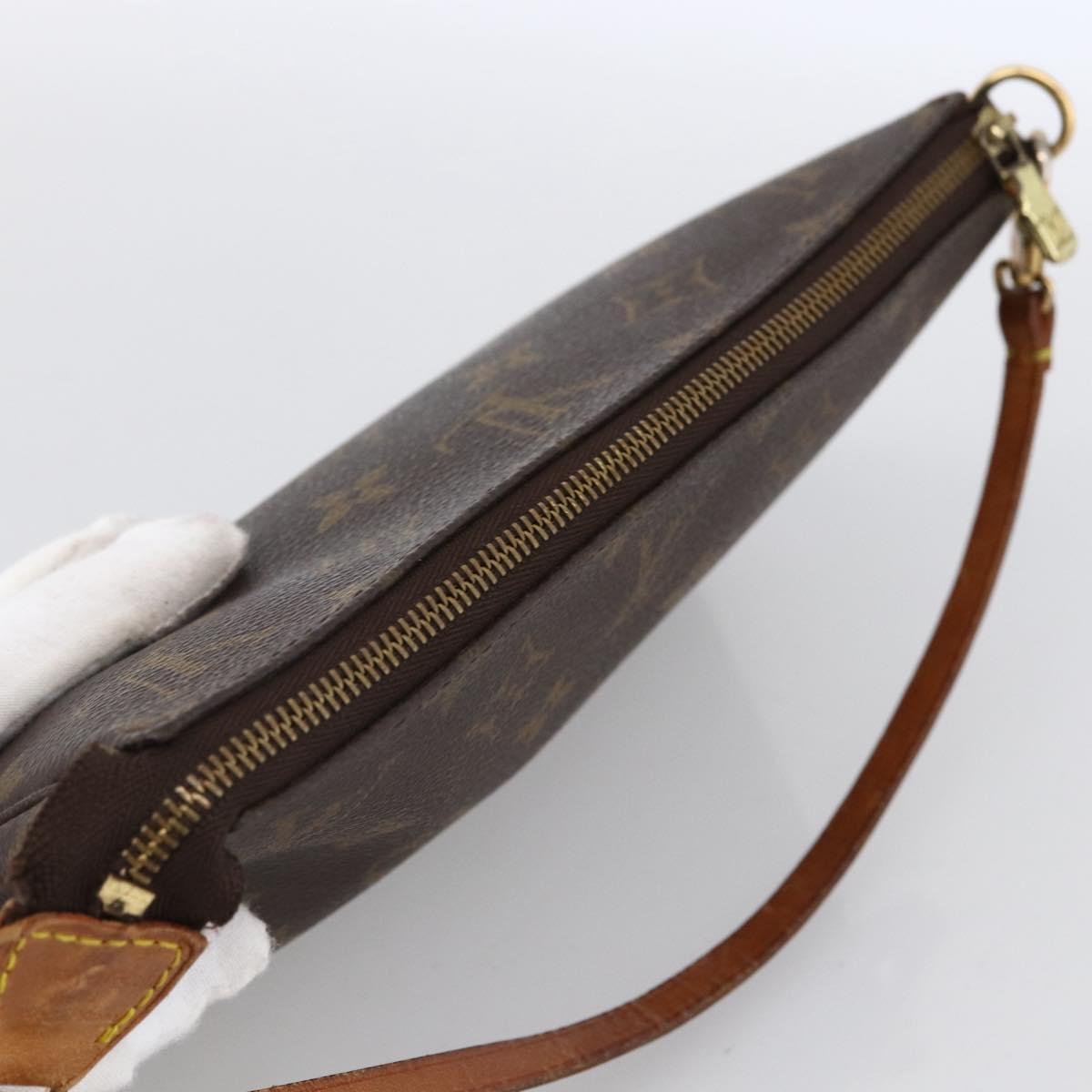 Monogram Pochette Accessoires Pouch