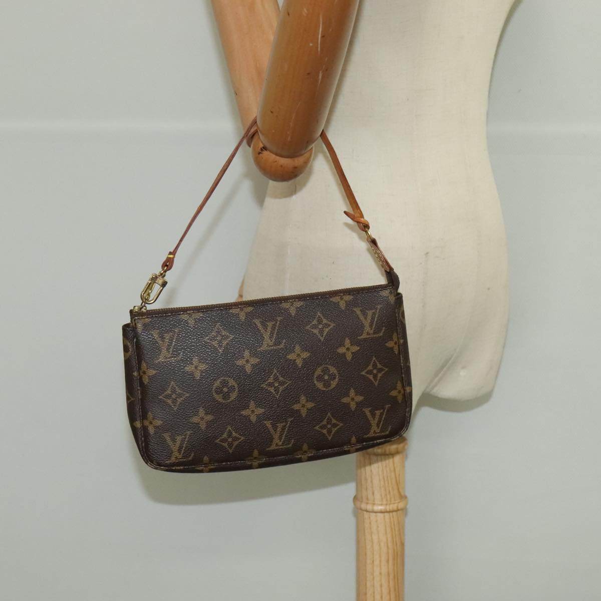 Monogram Pochette Accessories Pouch