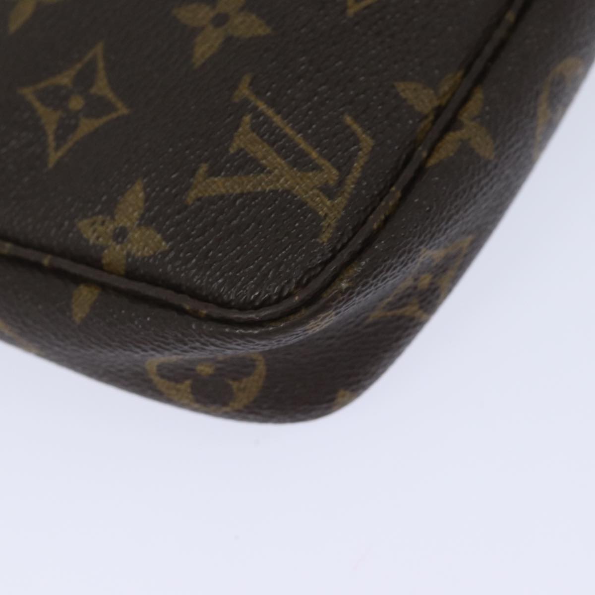 Monogram Pochette Accessoires Pouch