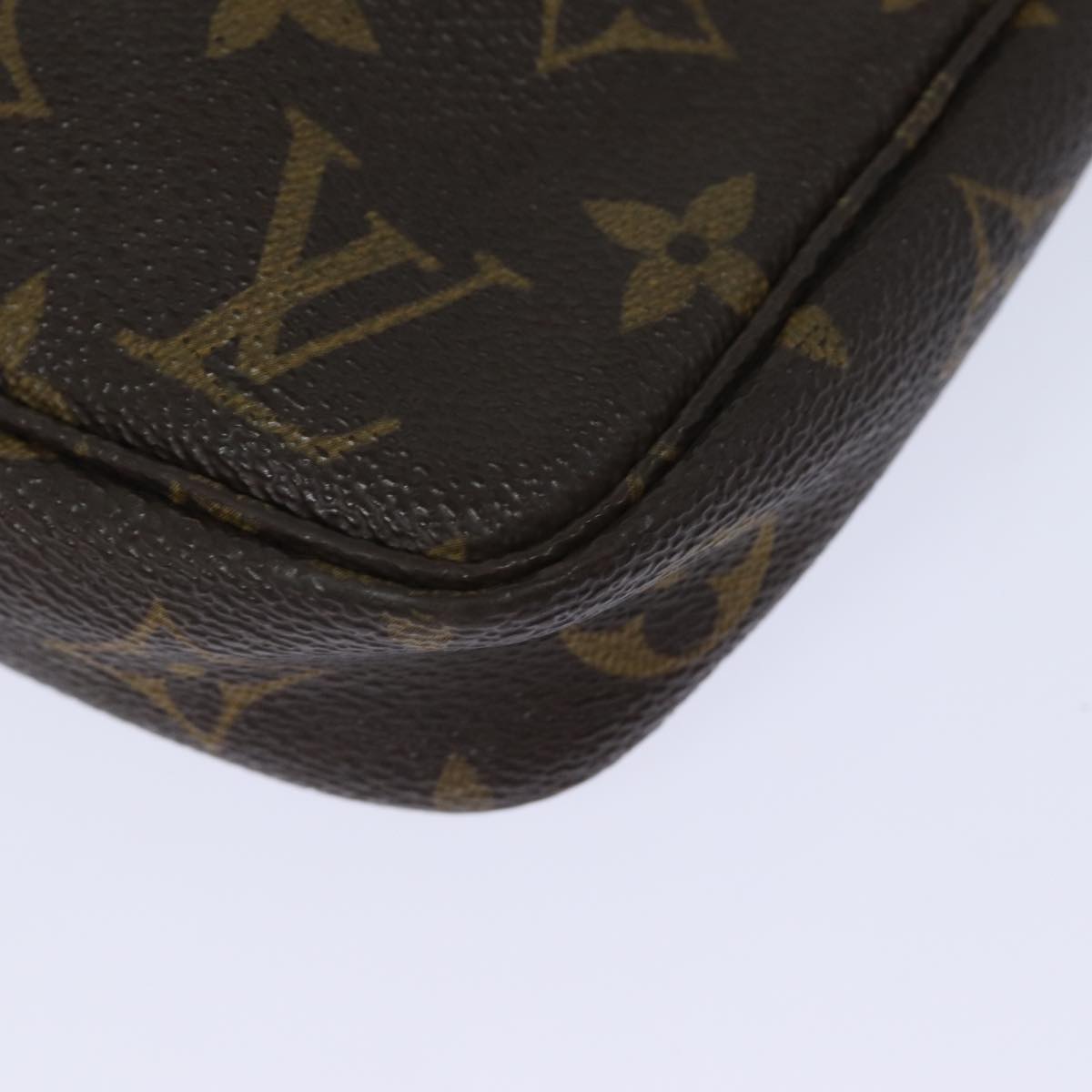 Monogram Pochette Accessoires Pouch