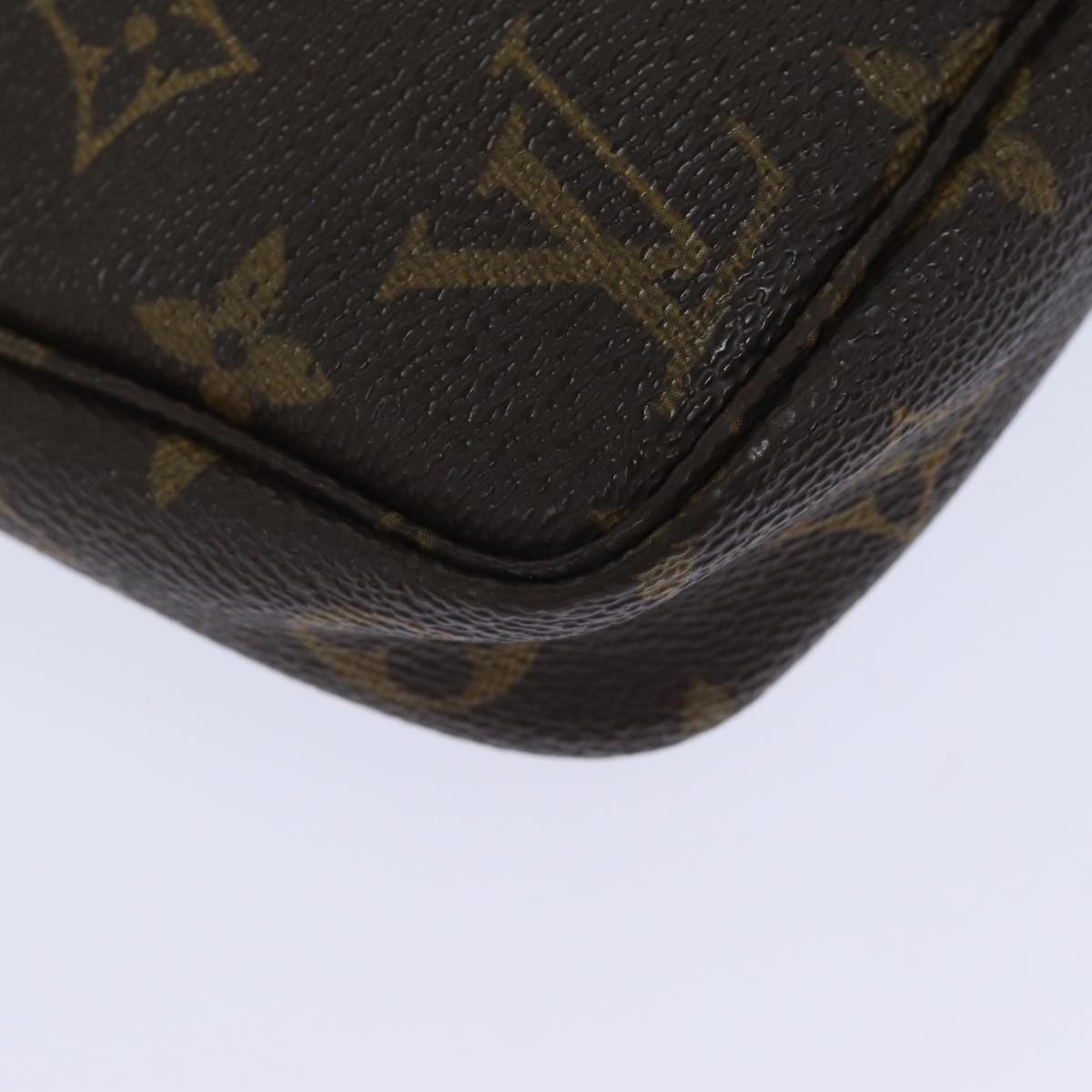 Monogram Pochette Accessoires Pouch