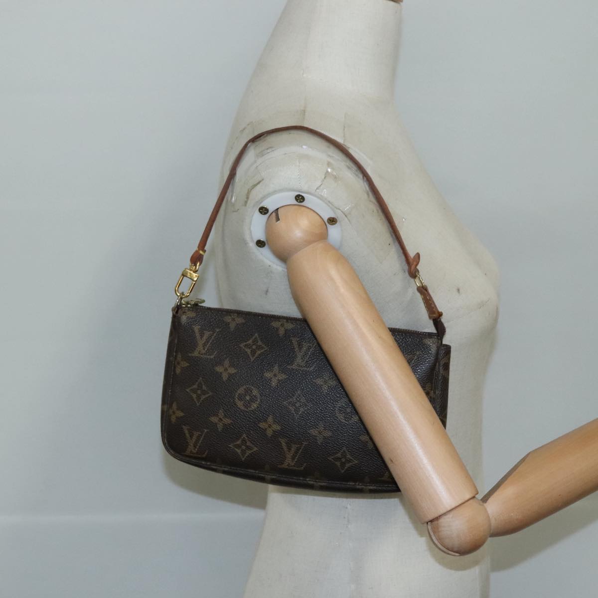 Monogram Pochette Accessories Pouch