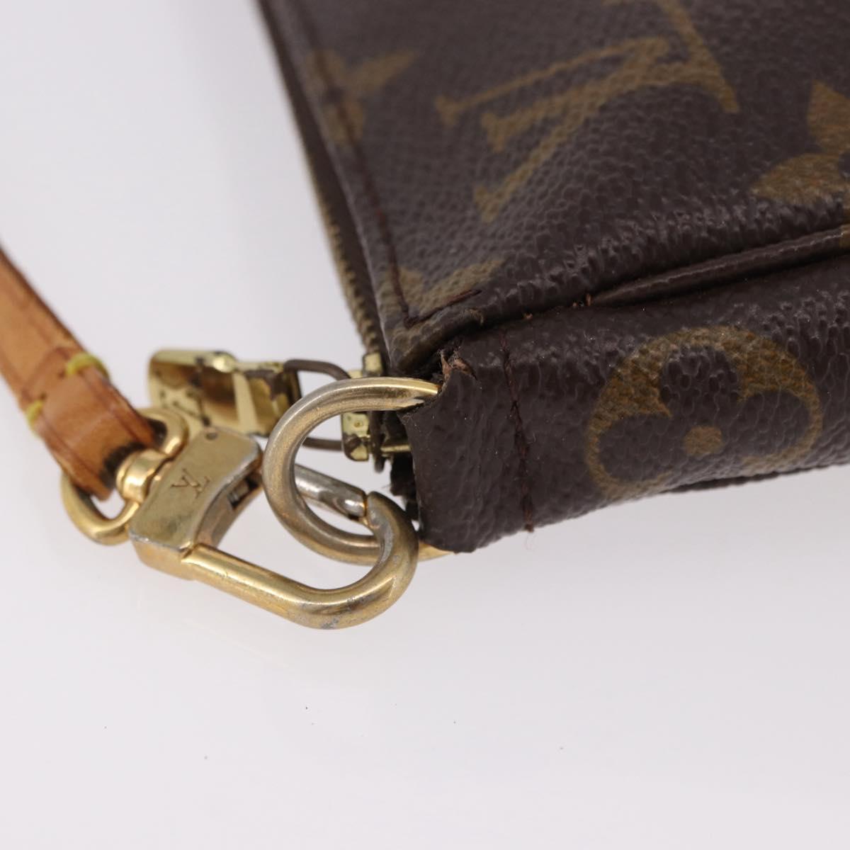 Monogram Pochette Accessoires Pouch