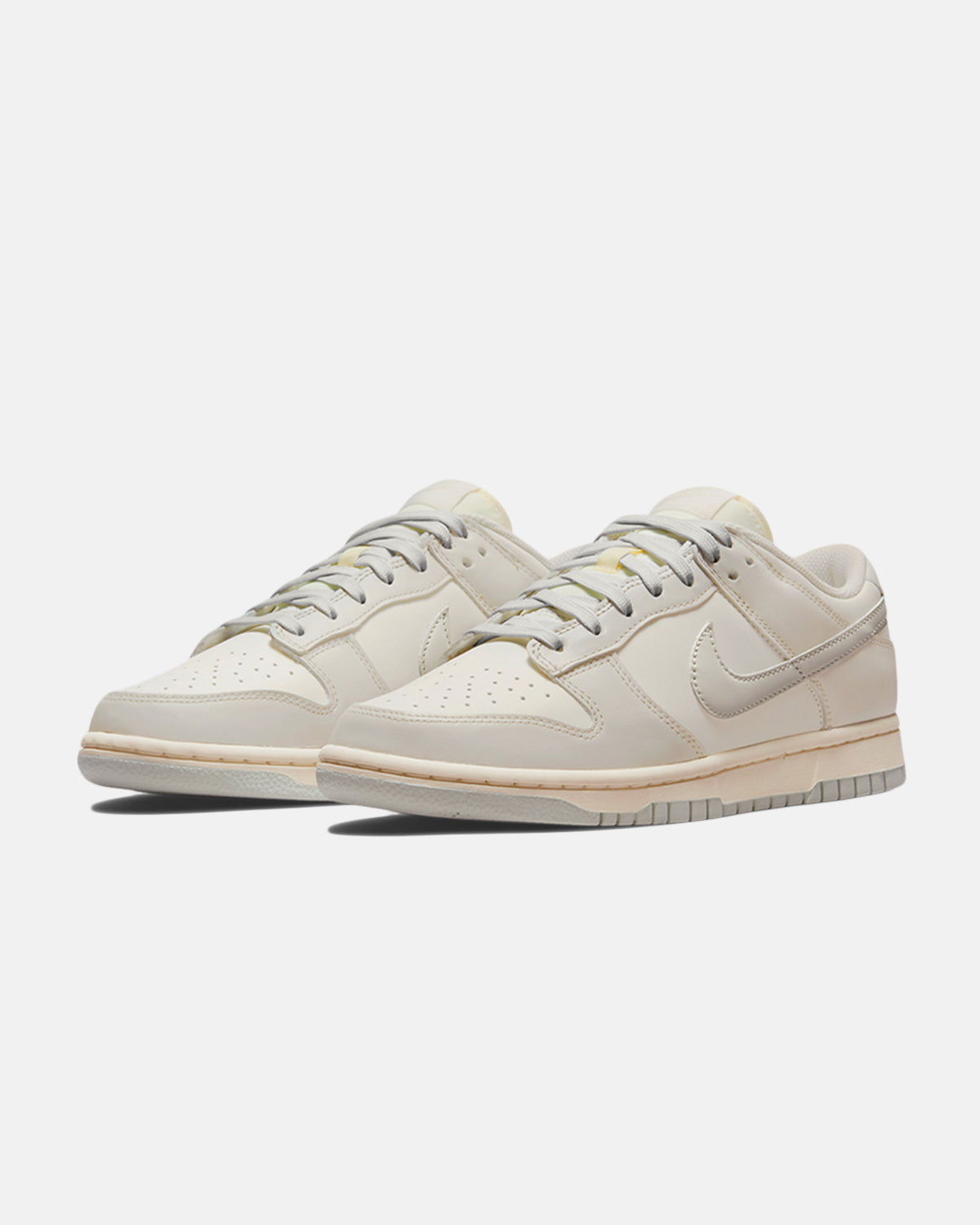 Dunk "Bone" Low (W)