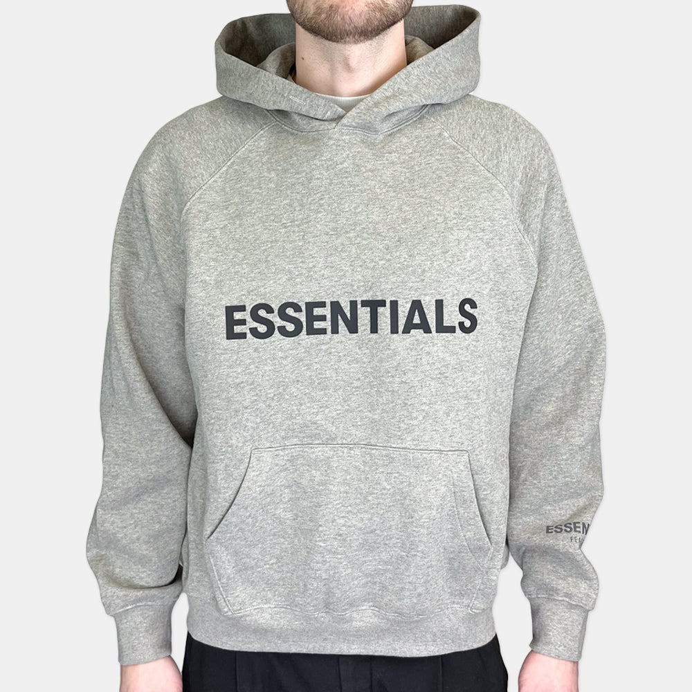 Fear of God Essentials "Heather Oatmeal" Applique hoodie (FW20) - Hoodie | Trendiga kläder & skor - Merchsweden |