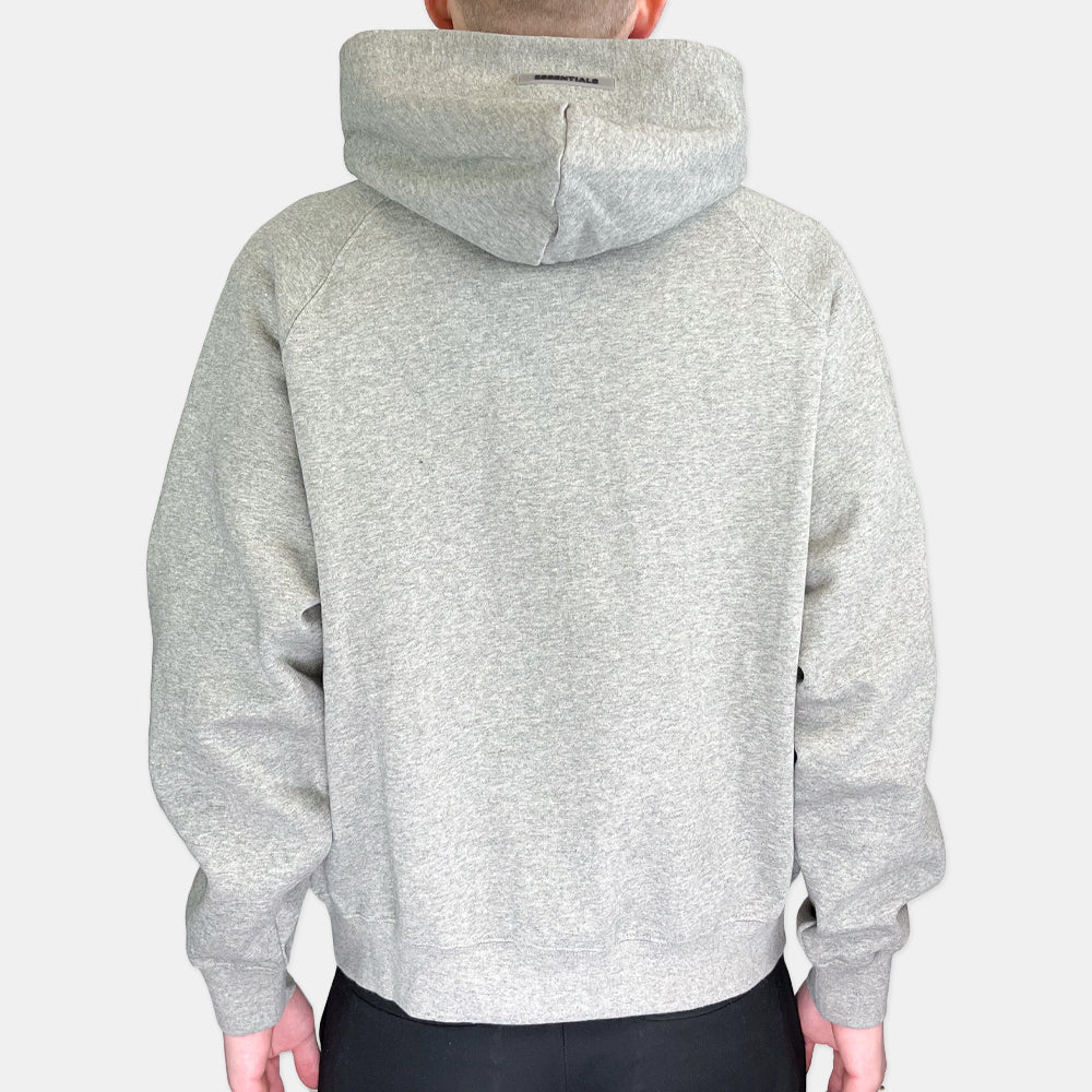 Fear of God Essentials "Heather Oatmeal" Applique hoodie (FW20) - Hoodie | Trendiga kläder & skor - Merchsweden |