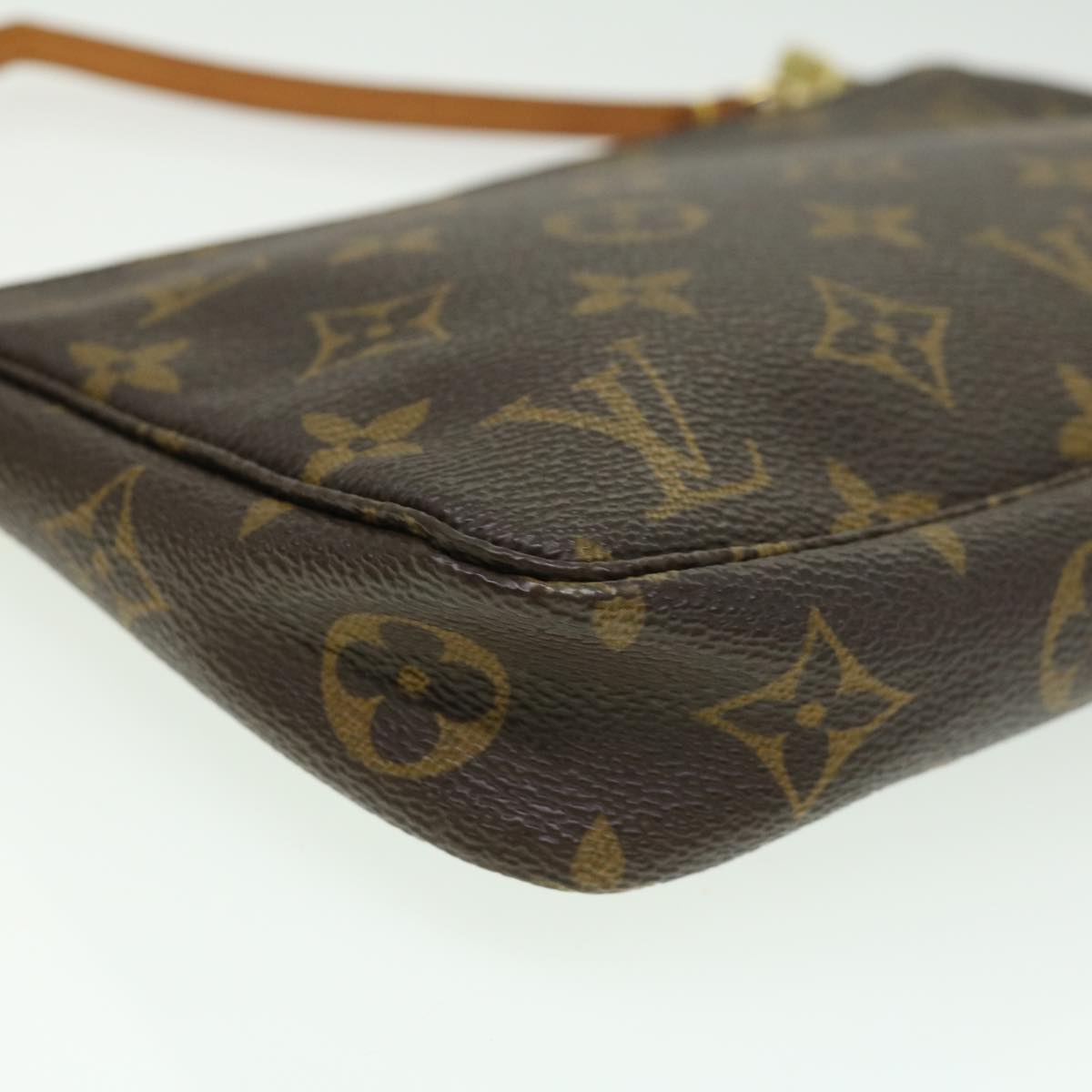 Handla Louis Vuitton Monogram Pochette Accessoires Pouch online | Smidigt och enkelt på nätet - Merchsweden |