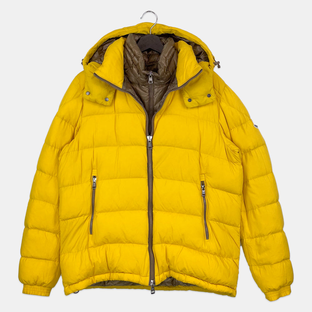 Moncler brique store down jacket