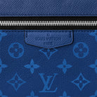 Louis Vuitton Outdoor Messenger - Axelväska | Trendiga kläder & skor - Merchsweden |