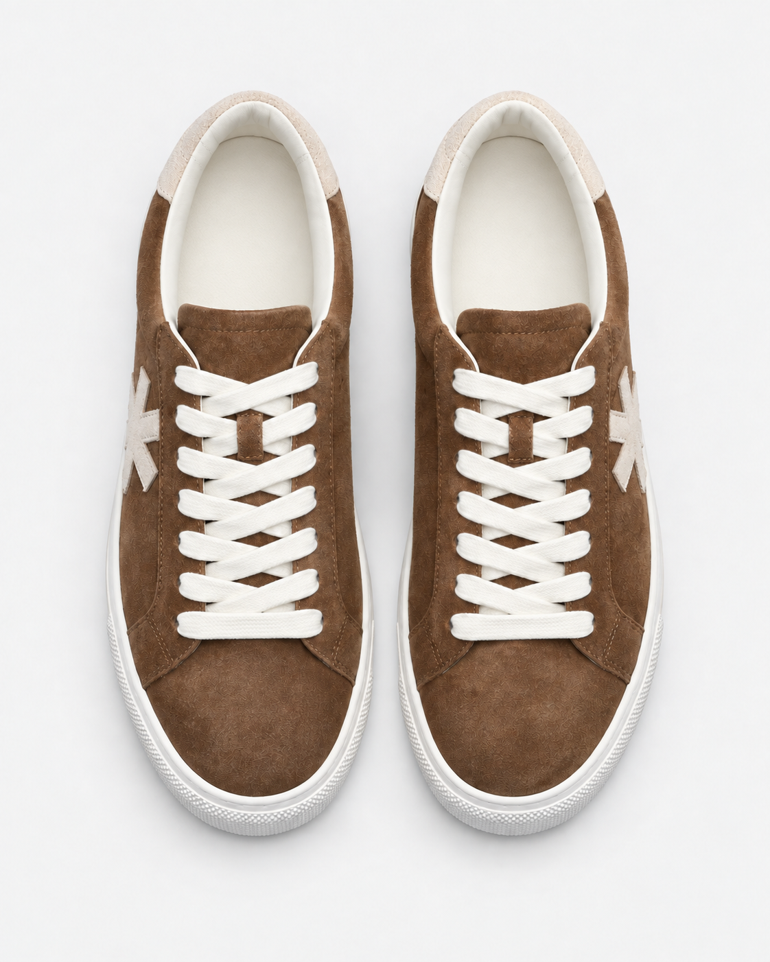 Sundre 01 Brown Suede – ett par sett ovanifrån