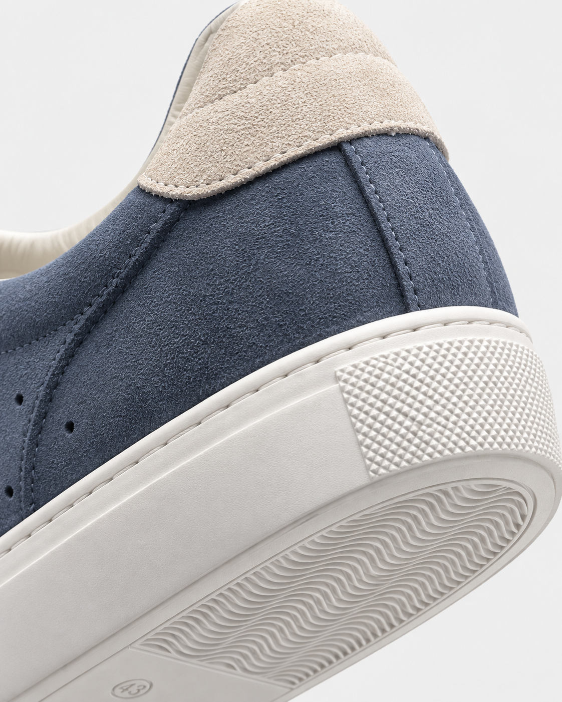 Sundre 01 Navy Suede – häl och bakre detaljer