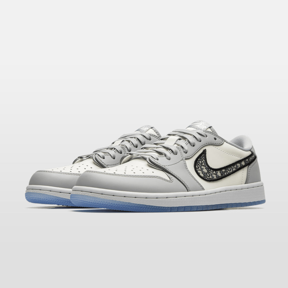 Nike Jordan 1 Retro "Dior" Low | Trendiga sneakers - Snabb leveranstid | Merchsweden | Jordan 1