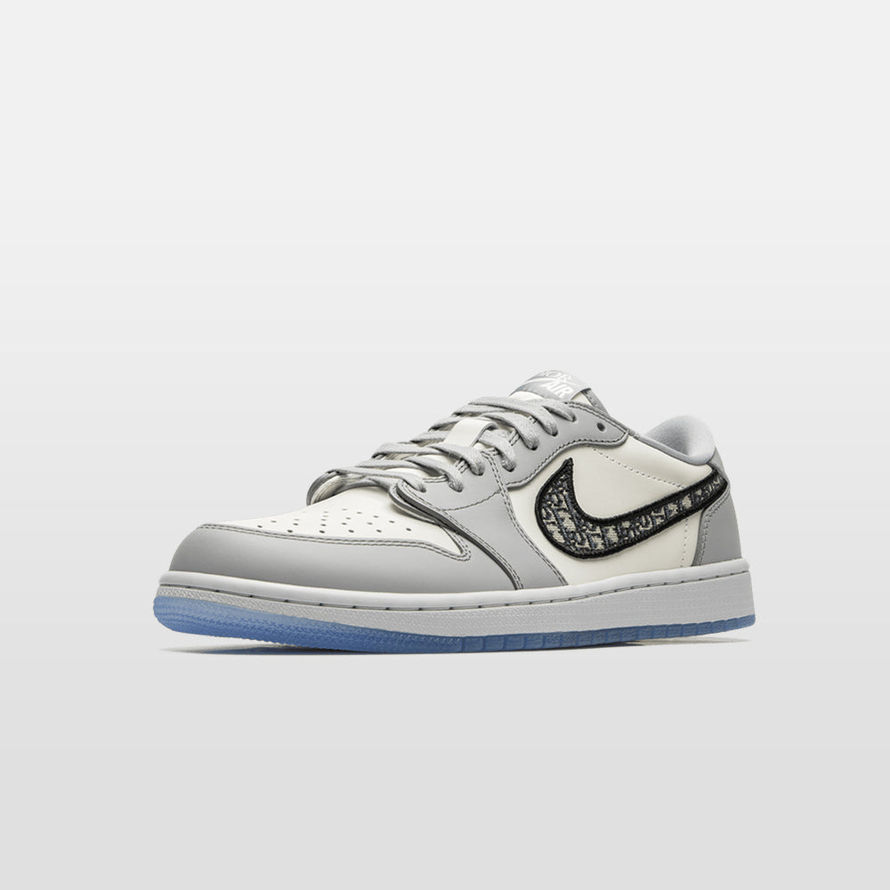 Nike Jordan 1 Retro "Dior" Low | Trendiga sneakers - Snabb leveranstid | Merchsweden | Jordan 1