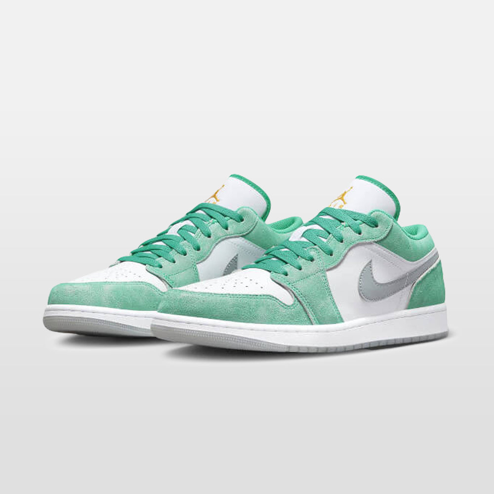 Nike Jordan 1 "New Emerald" Low (GS) - Jordan 1 | Trendiga kläder & skor - Merchsweden |