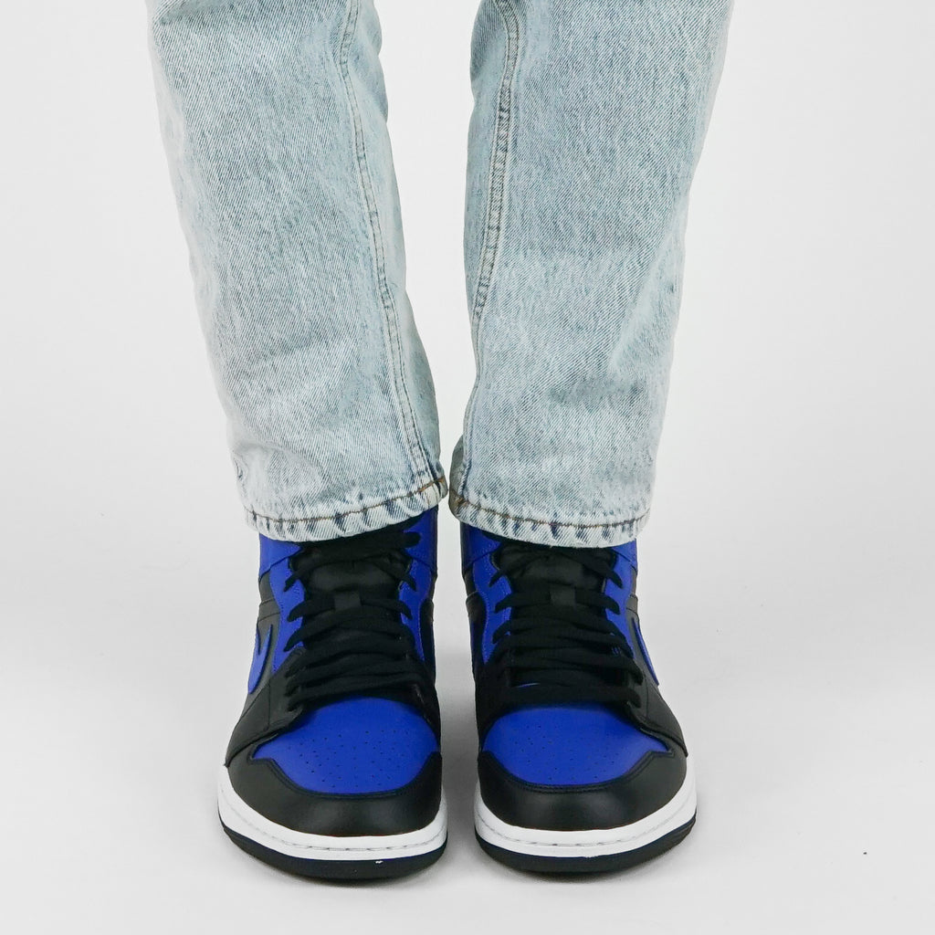 Nike Jordan 1 "Hyper royal" Mid | Trendiga sneakers - Snabb leveranstid | Merchsweden | Jordan 1