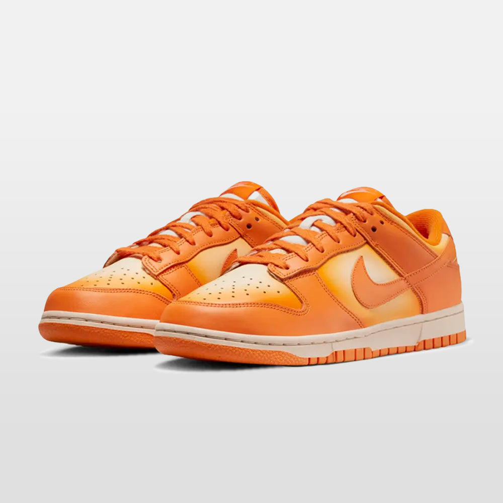 Nike Dunk "Magma Orange" Low (W) | Trendiga sneakers - Snabb leveranstid | Merchsweden | Dunk