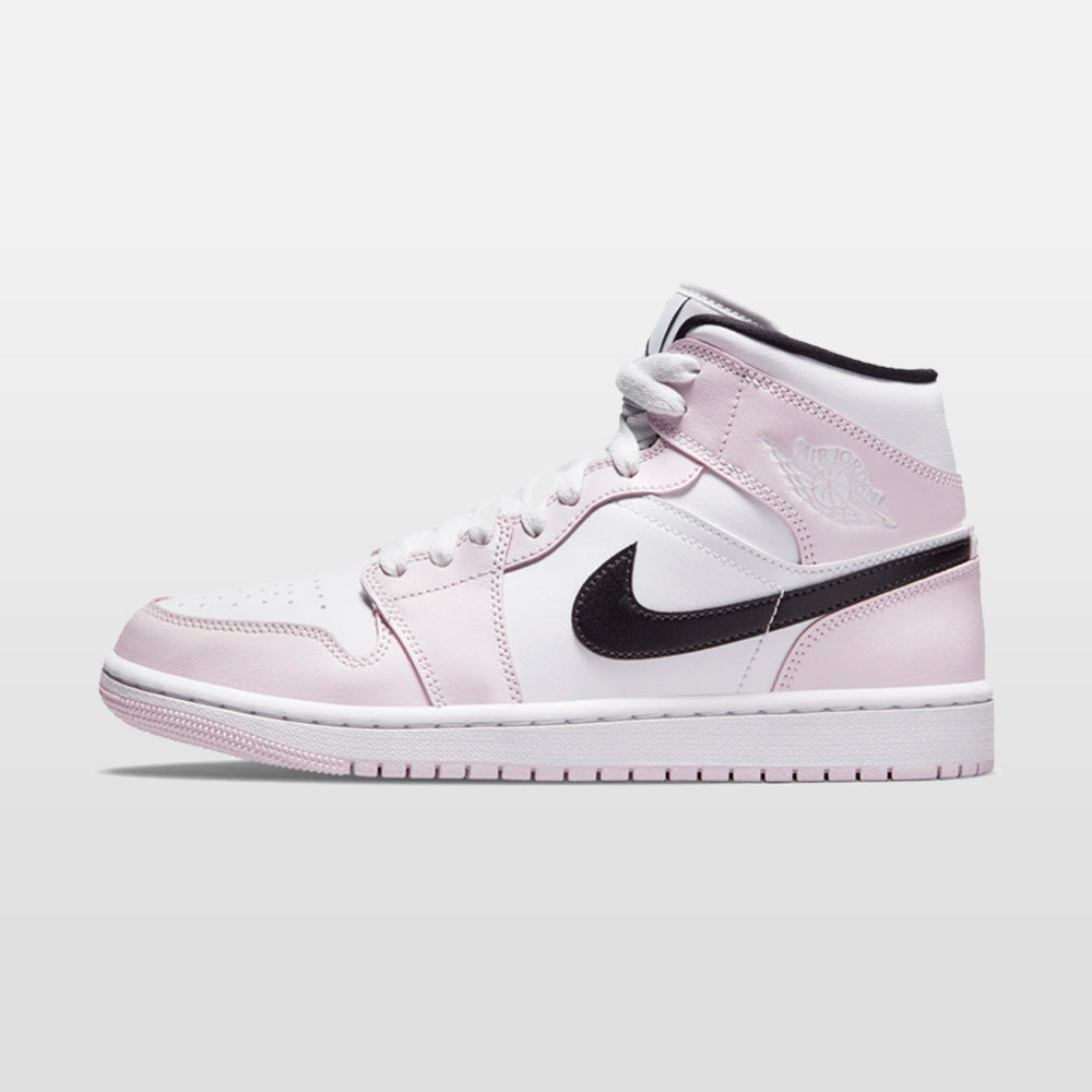 Nike Jordan 1 "Barely Rose" Mid (W) | Trendiga sneakers - Snabb leveranstid | Merchsweden | Jordan 1