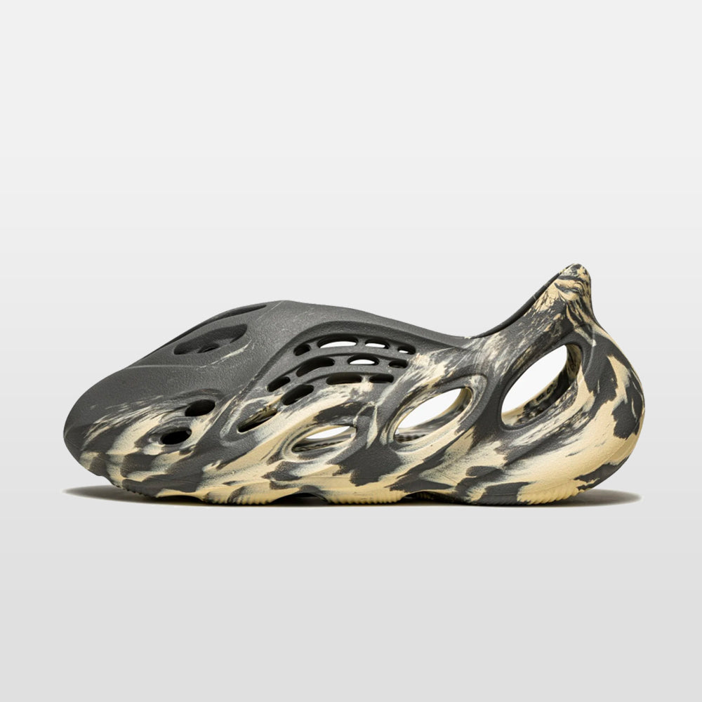 Adidas Yeezy Foam Runner "MXT Moon Grey" | Trendiga sneakers - Snabb leveranstid | Merchsweden | Yeezy Foam Runner