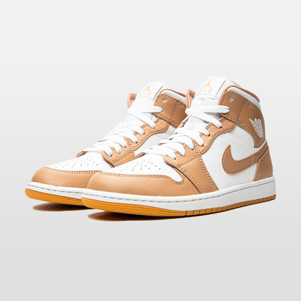 Nike Jordan 1 "Hemp Tan White" Mid | Trendiga sneakers - Snabb leveranstid | Merchsweden | Jordan 1