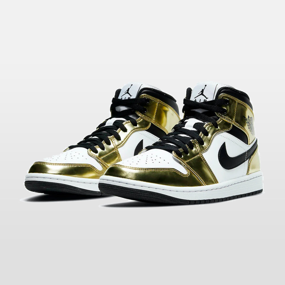 Nike Jordan 1 "White Metallic Gold" Mid | Trendiga sneakers - Snabb leveranstid | Merchsweden | Jordan 1