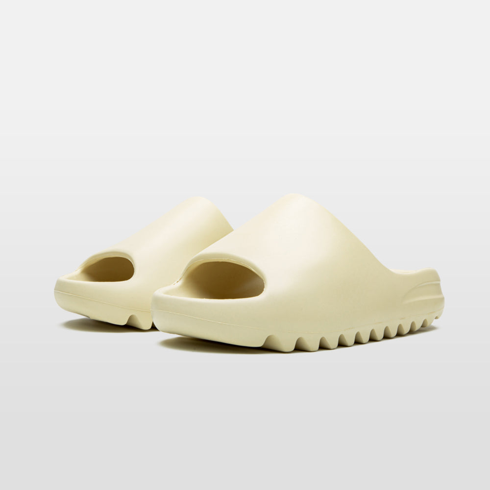 Adidas Yeezy Slide "Bone" | Trendiga sneakers - Snabb leveranstid | Merchsweden | Yeezy Slide