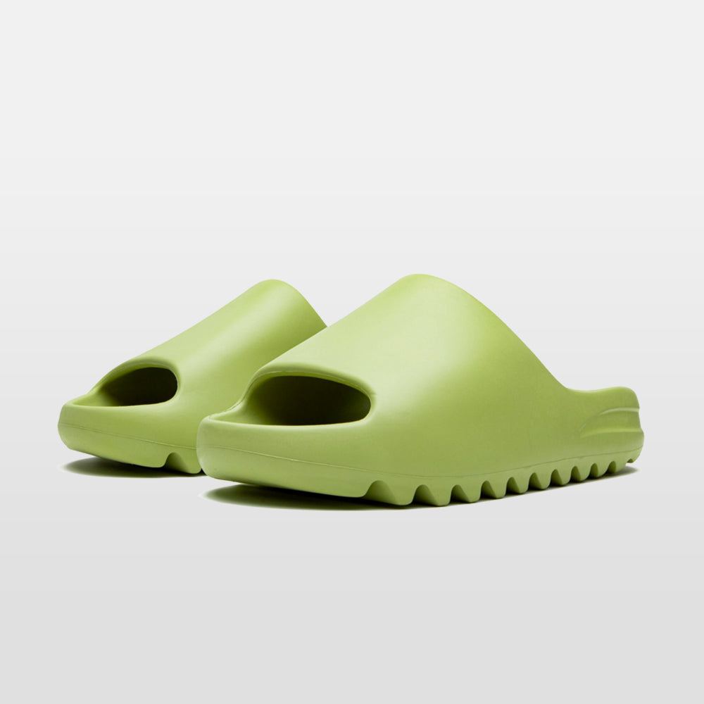 Adidas Yeezy Slide "Resin" | Trendiga sneakers - Snabb leveranstid | Merchsweden | Yeezy Slide