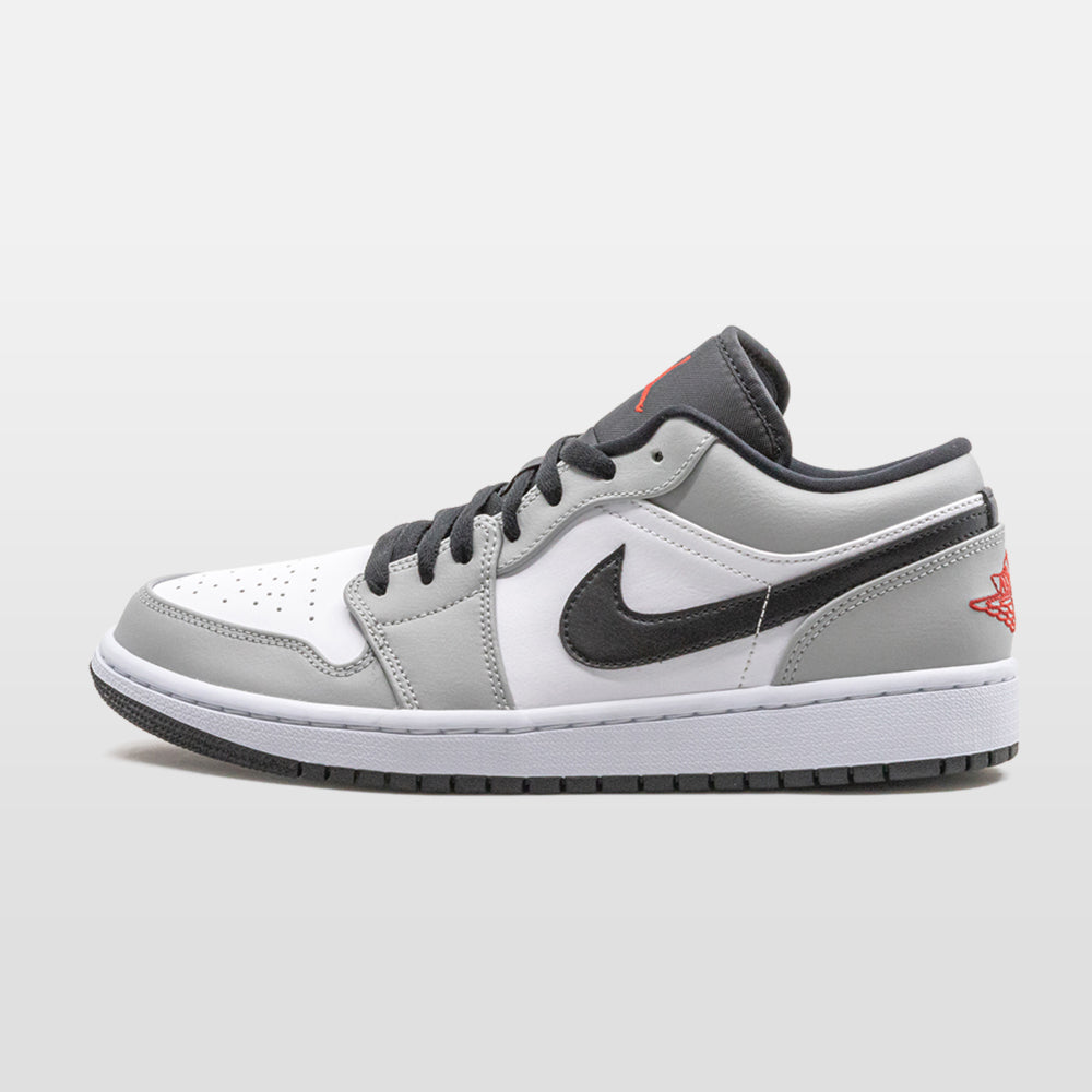 Nike Jordan 1 "Light Smoke Grey" Low - Jordan 1 | Trendiga kläder & skor - Merchsweden |